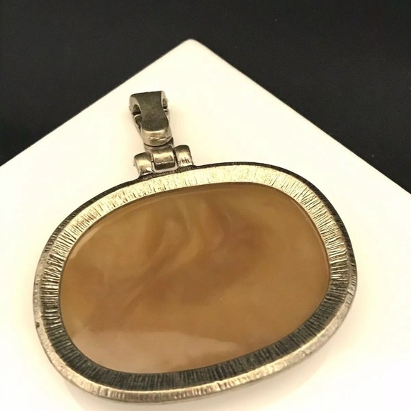 Magnetic Enhancer Pendant Simulated Natural Stone - Picture 3 of 4